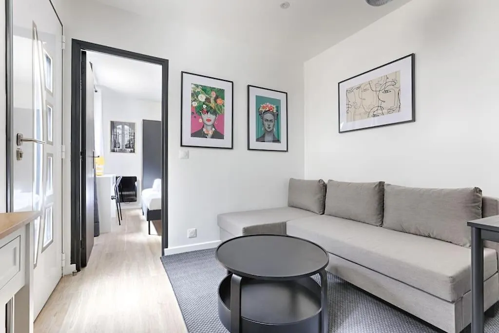 Charming Apartment 1Br In Heart Of 10Th Paris 0*,