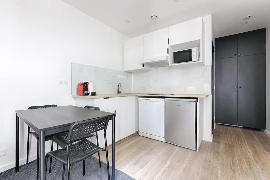 Charming Apartment 1Br In Heart Of 10Th Paříž 0*,  Francie